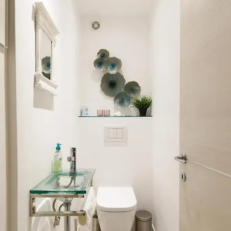 Beautiful 3 Room-flat Near Palais *
