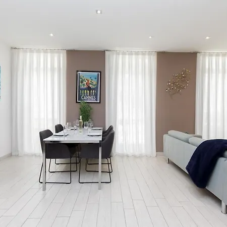 Beautiful 3 Room-flat Near Palais
