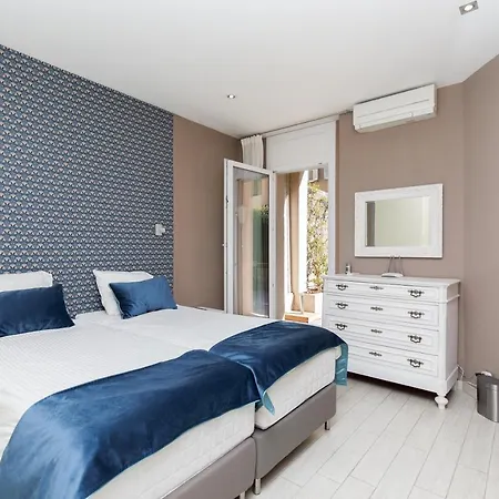 Beautiful 3 Room-flat Near Palais Apartment Cannes